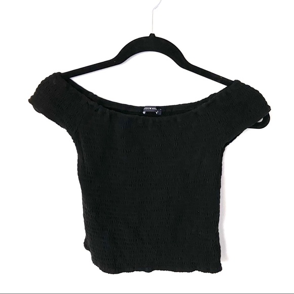 🍋Brandy Melville Off Shoulder Charlene Top🍋 - Picture 2 of 5